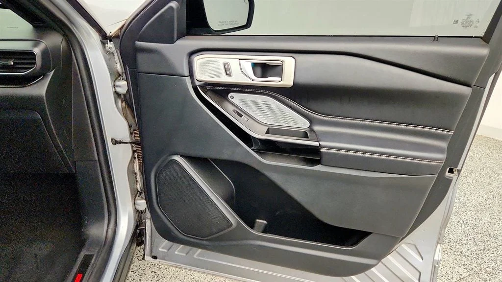 Used 2021 Iconic Silver Metallic Ford ST 4WD w/ ST High-Performance Pack, Moonroof & Premium Tech image 25