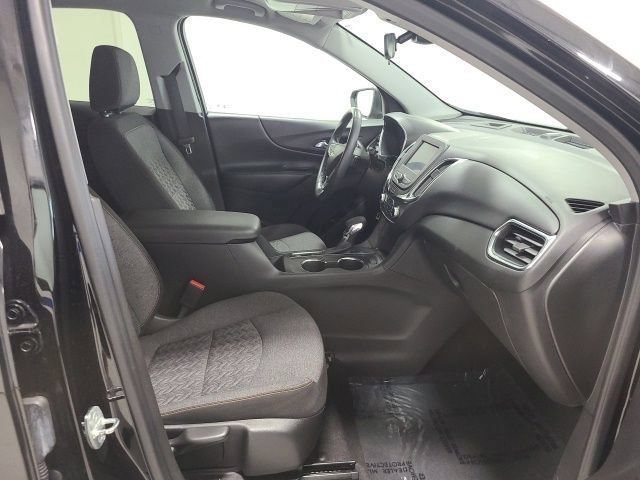 2022 Chevrolet Equinox LT - Photo 12