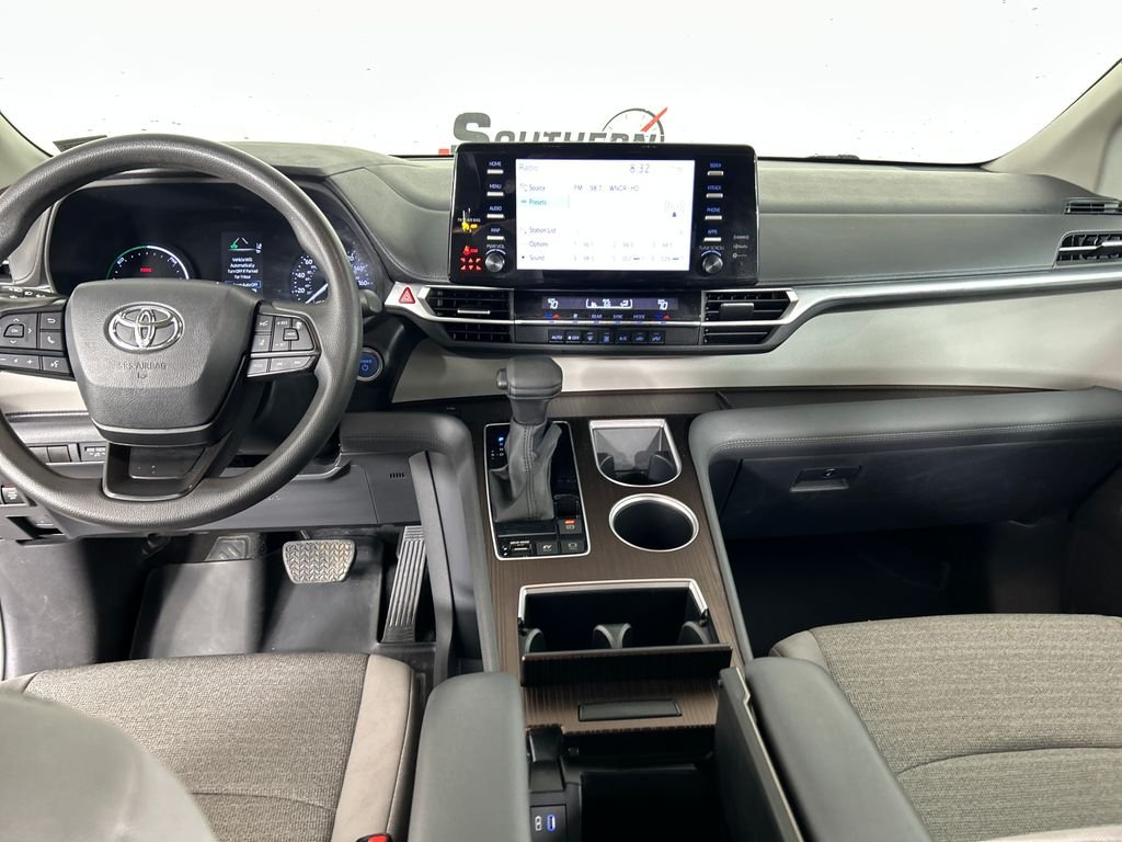 Used 2023 White Toyota LE image 18
