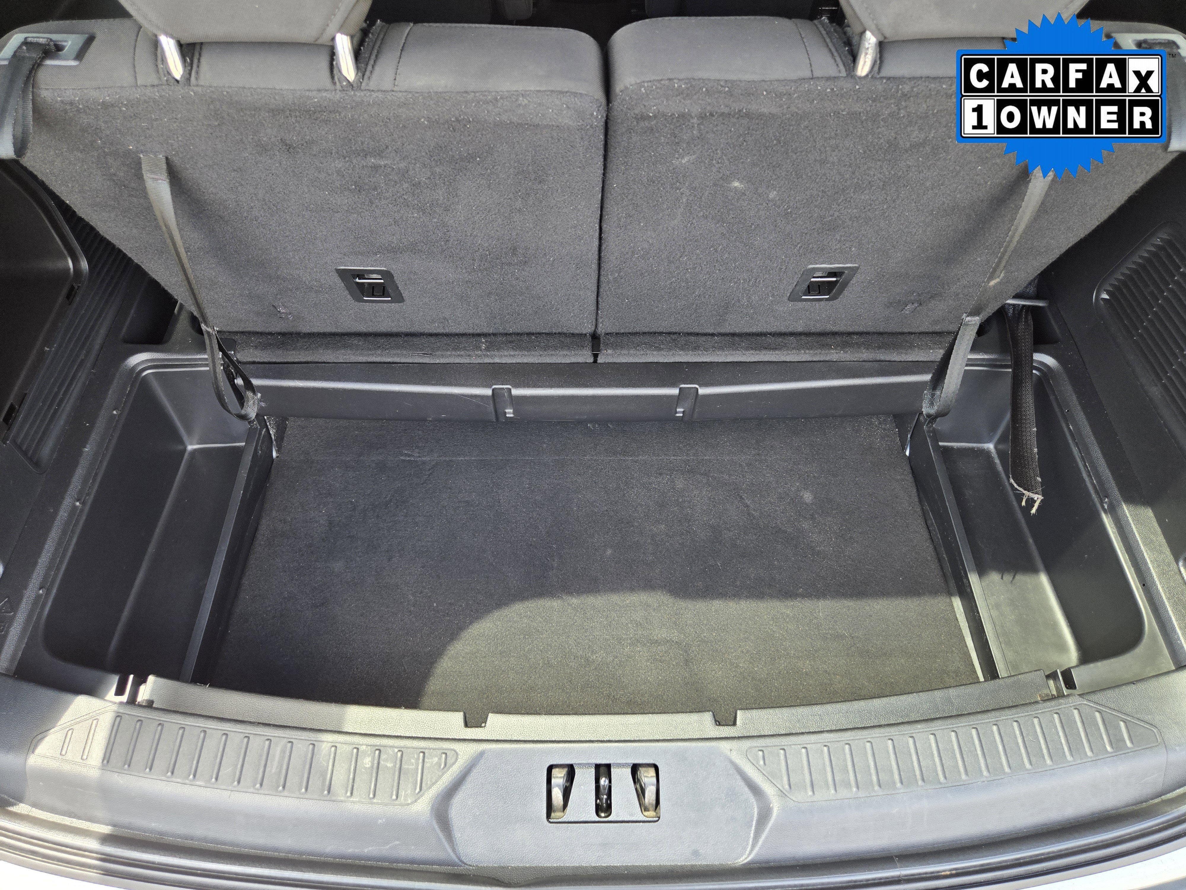 Used 2023 White Metallic Ford XLT image 31
