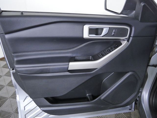 Used 2022 Silver Ford XLT image 18