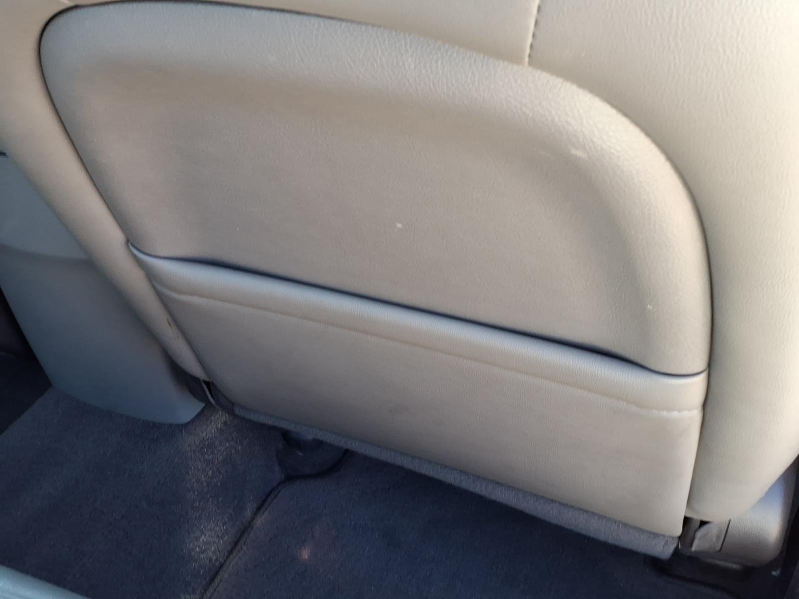 Used 2009 Bright Silver Hyundai Limited image 13