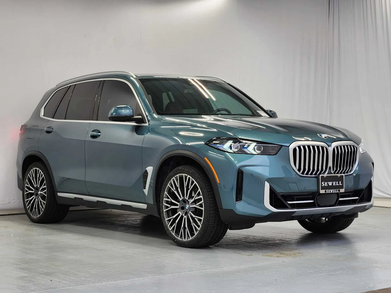 Used 2024 Blue Ridge Mountain Metallic BMW xDrive40i image 3