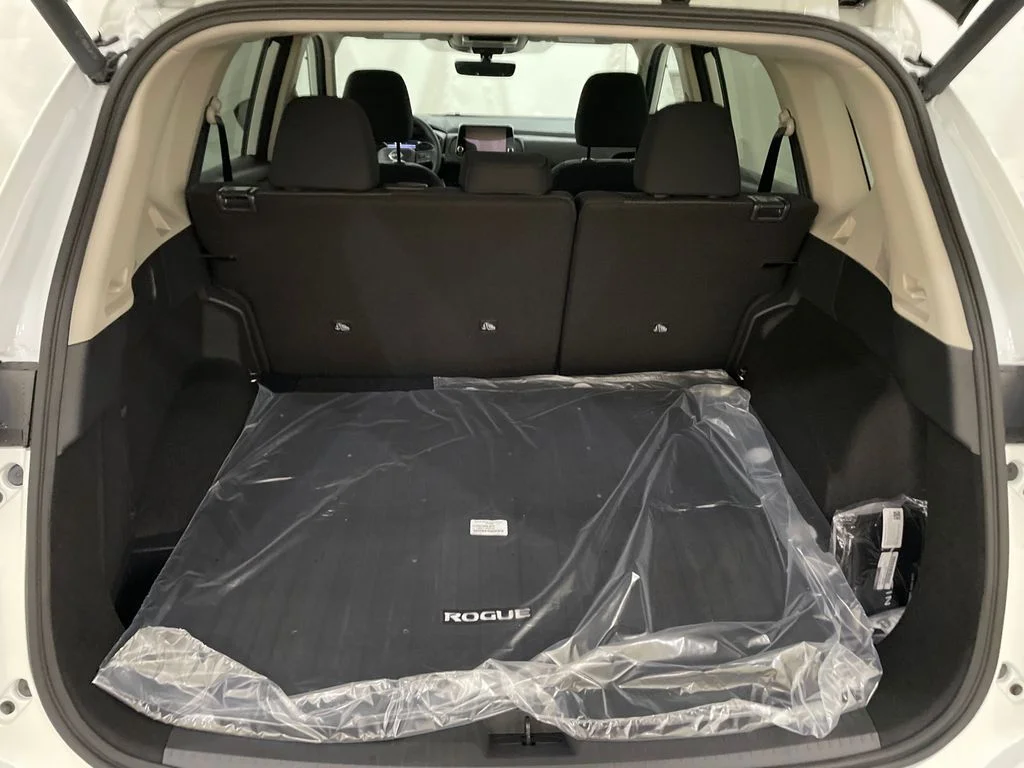 New 2026 Everest White Pearl Tricoat Nissan SV image 7