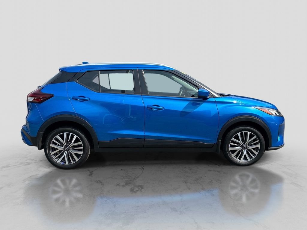Used 2024 Blue Nissan SV image 8