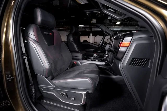 Used 2025 Shelter Green Ford Raptor image 61