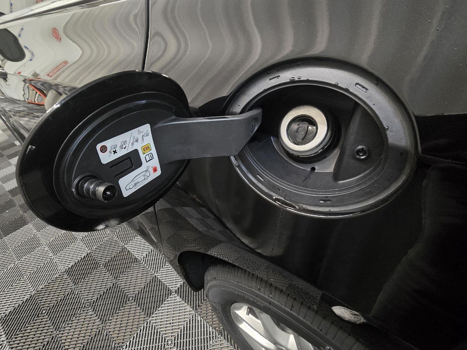 2026 Chrysler Pacifica Select - Photo 7