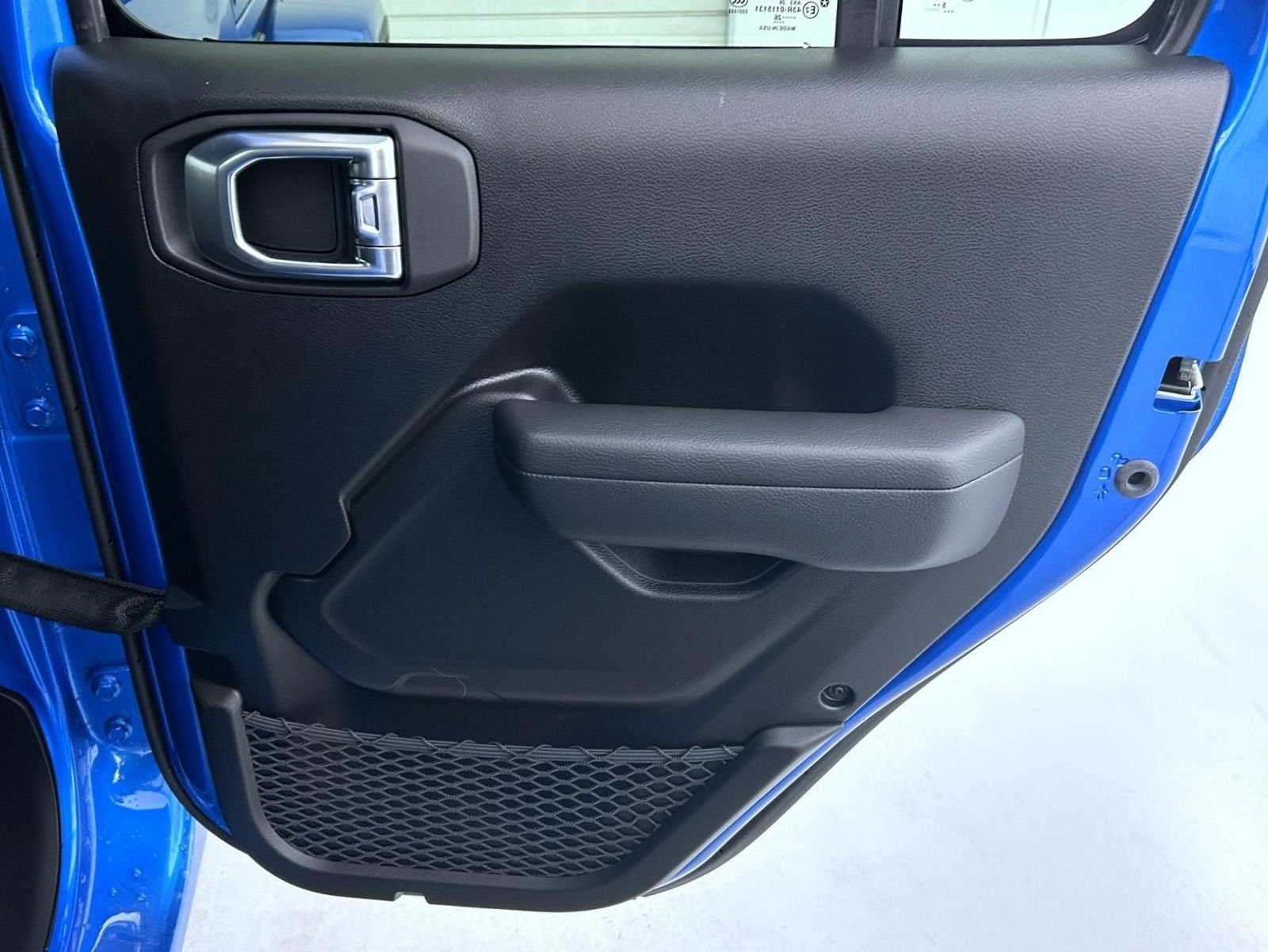 New 2026 Hydro Blue Pearl-Coat Exterior Paint Jeep Sport S image 17