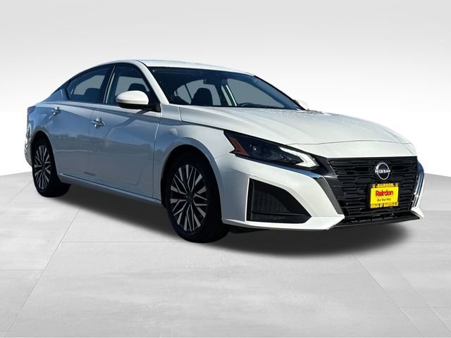 2023 Nissan Altima SV