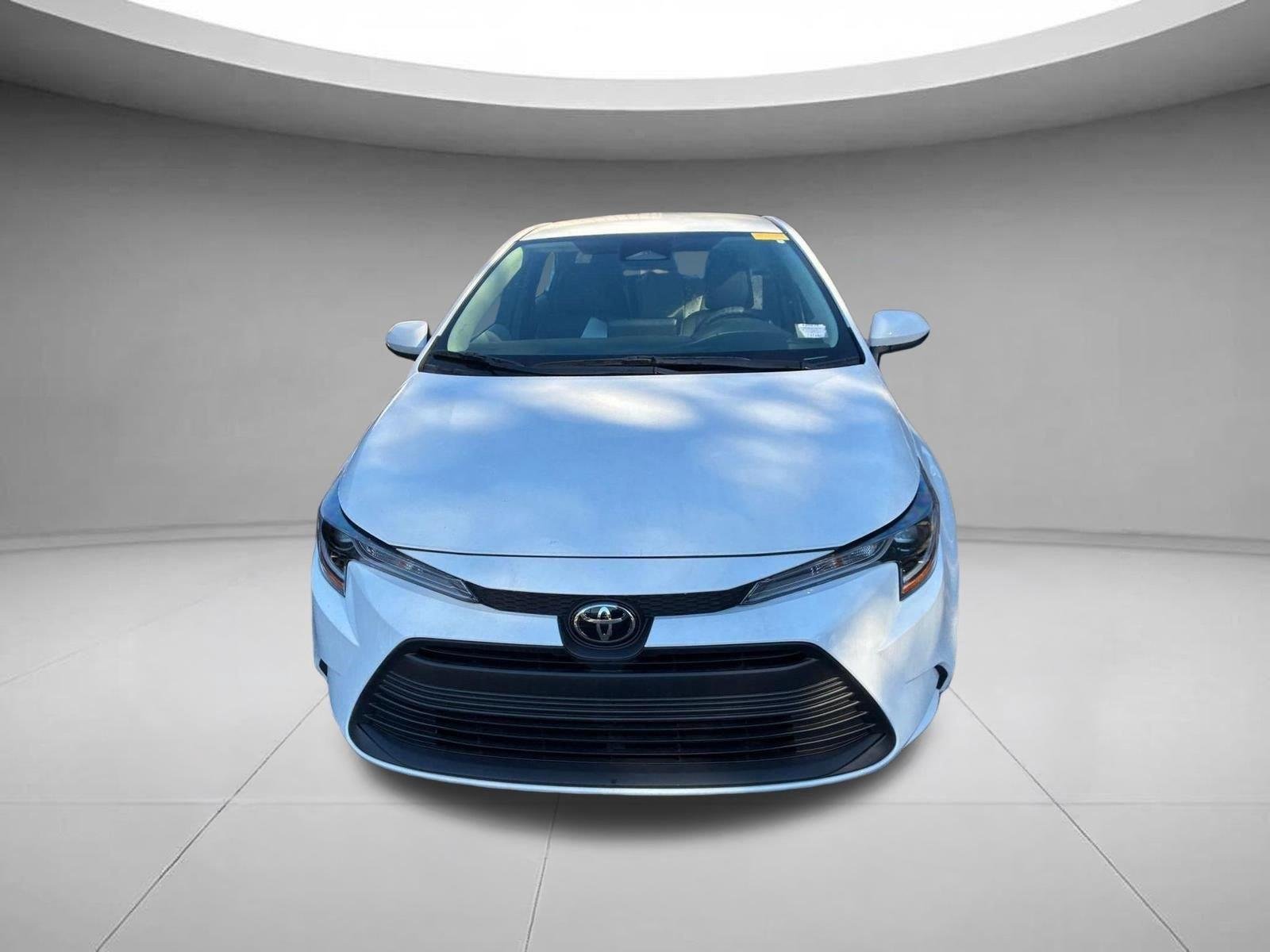 Used 2026 Ice Cap Toyota LE image 2