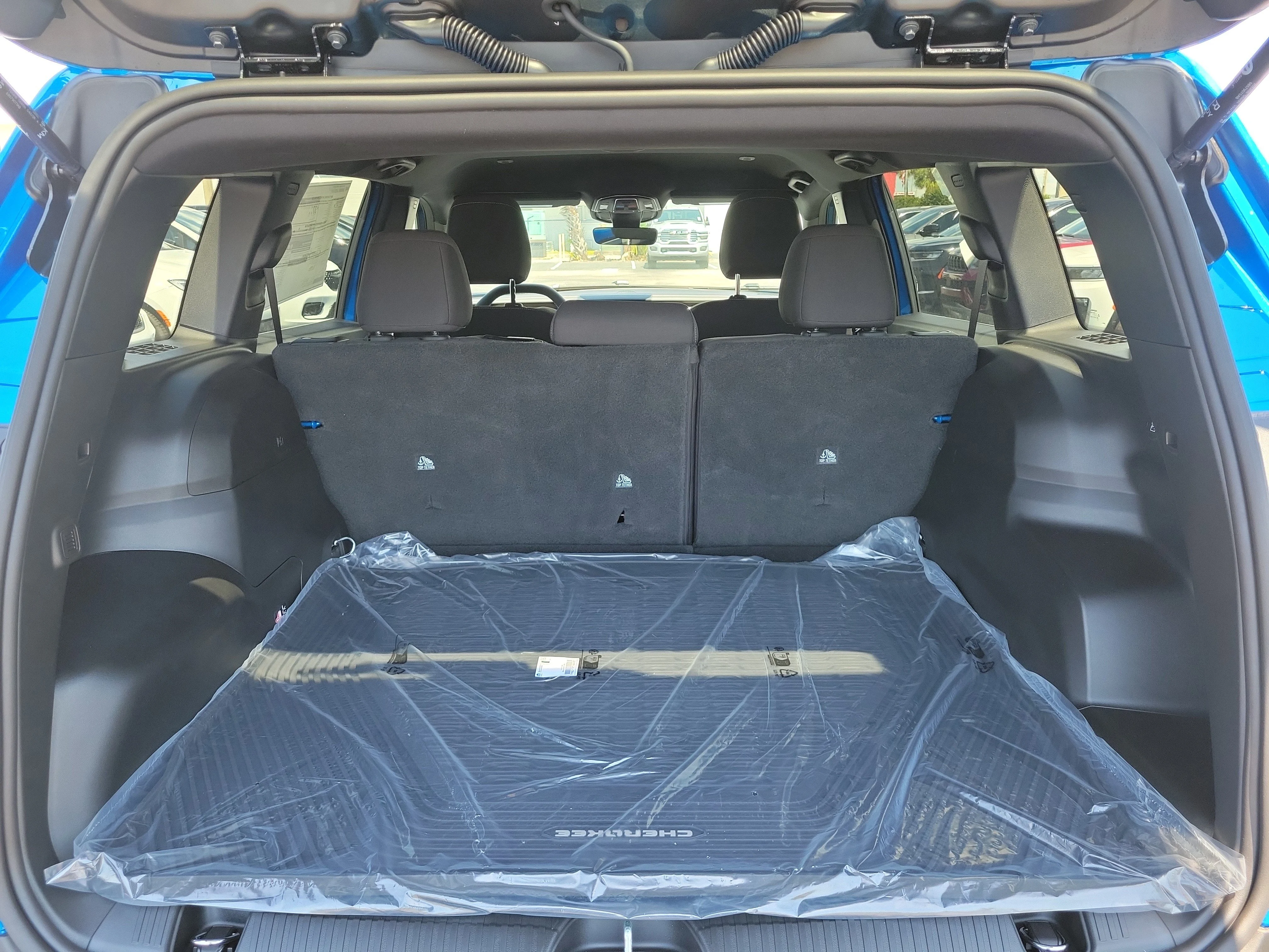 New 2026 Hydro Blue Pearlcoat Jeep Laredo image 8