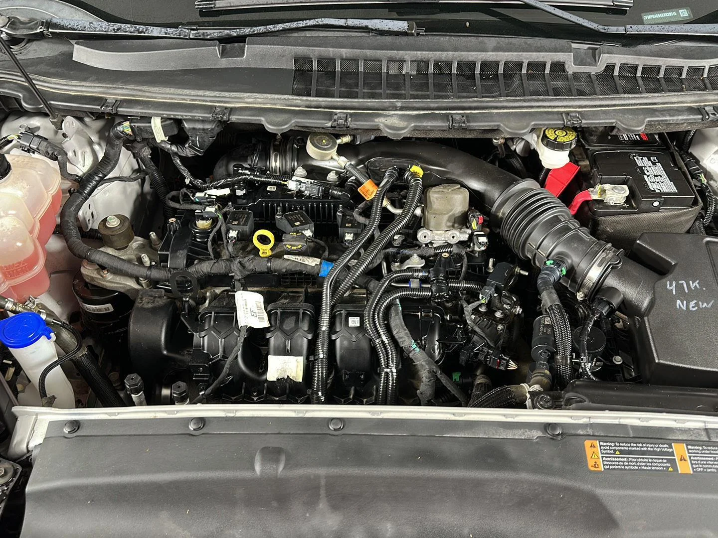 Used 2019 Ingot Silver Ford SE image 3