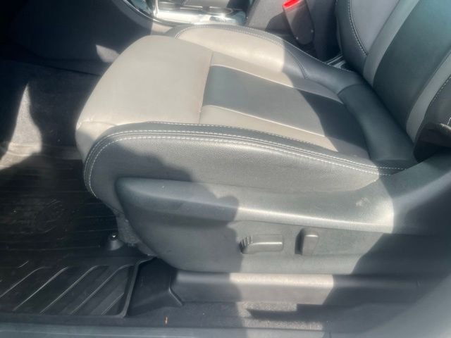 Certified Used 2022 Crystal White Pearl Subaru Onyx Edition image 12