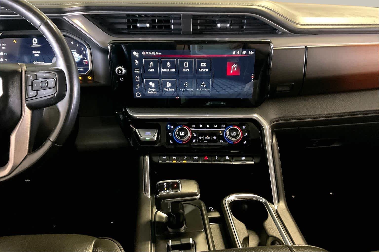 Used 2022 Onyx Black GMC Denali image 6