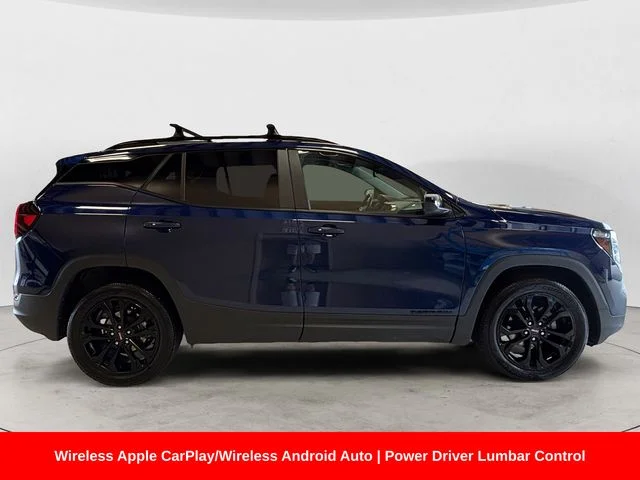 Used 2022  GMC SLE image 7