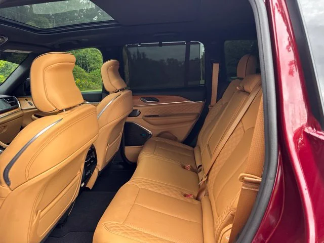 Used 2023 Red Jeep Summit Reserve image 15