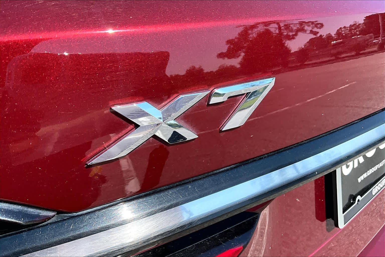 Used 2024 Aventurin Red Metallic BMW xDrive40i image 10