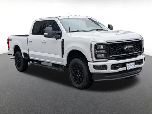 2026 Ford Super Duty F-350® XLT