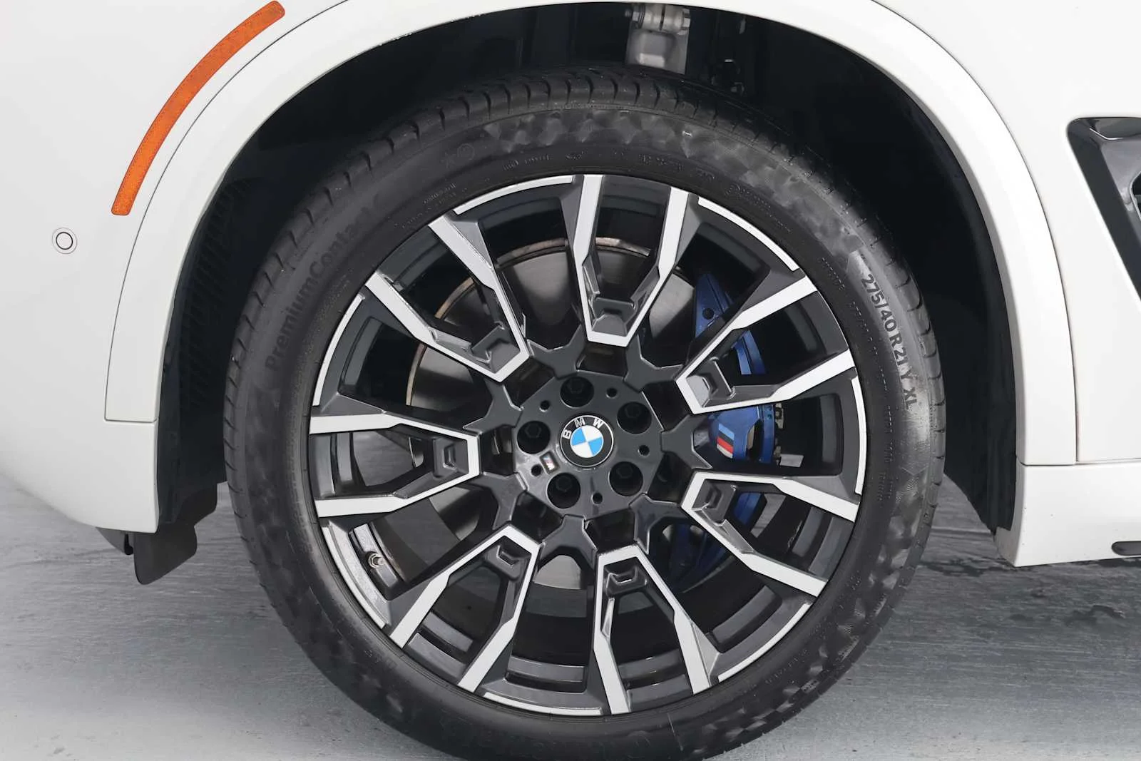 Certified Used 2026 Mineral White Metallic BMW xDrive40i image 8