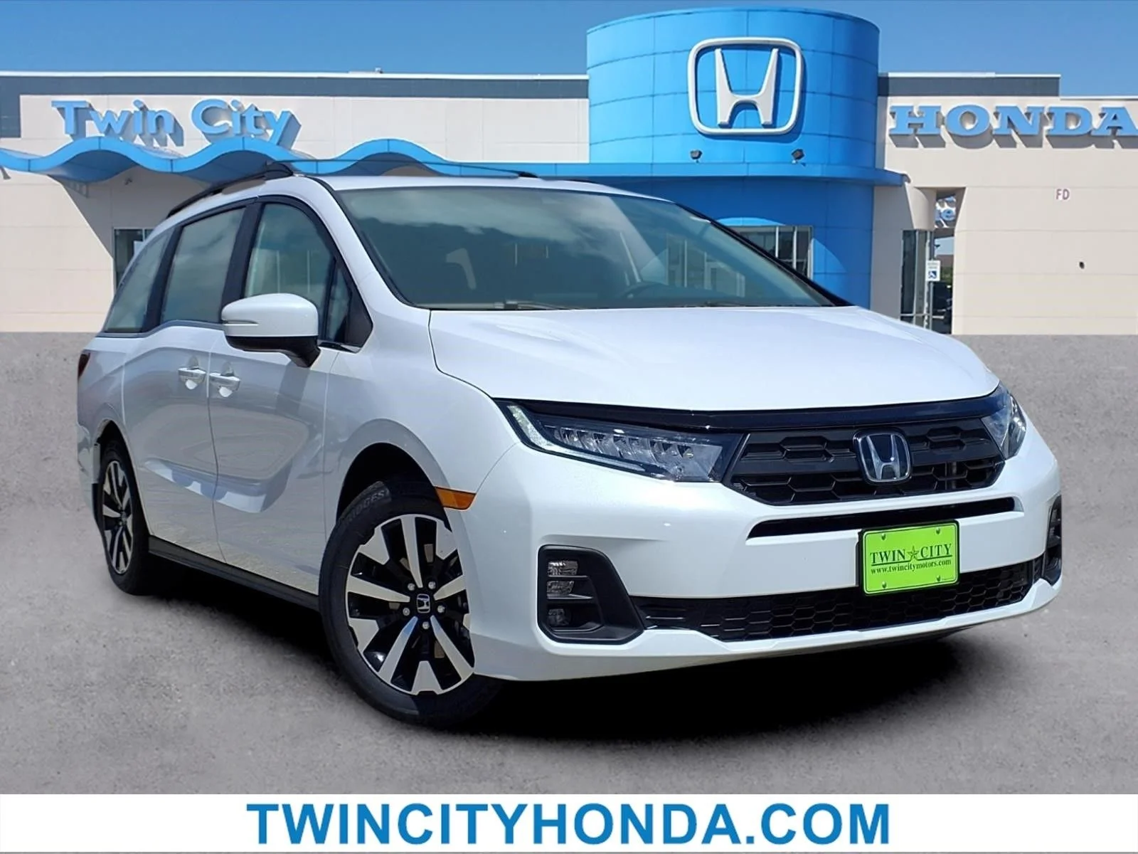 New 2026 White Honda EX-L image 1