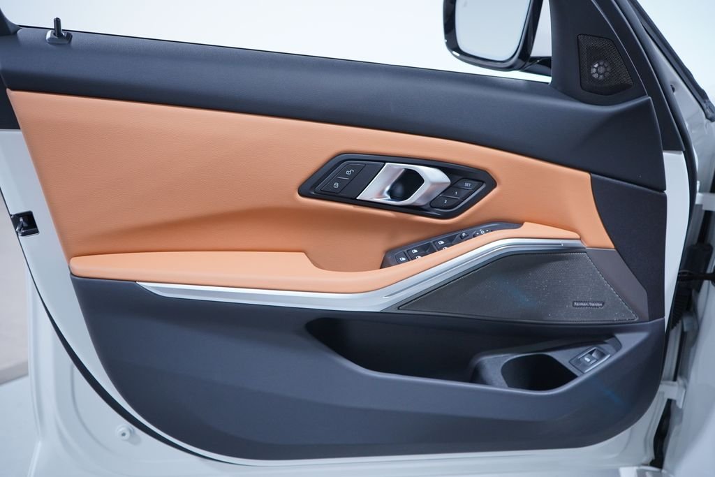 New 2026 Alpine White BMW 330i xDrive image 17