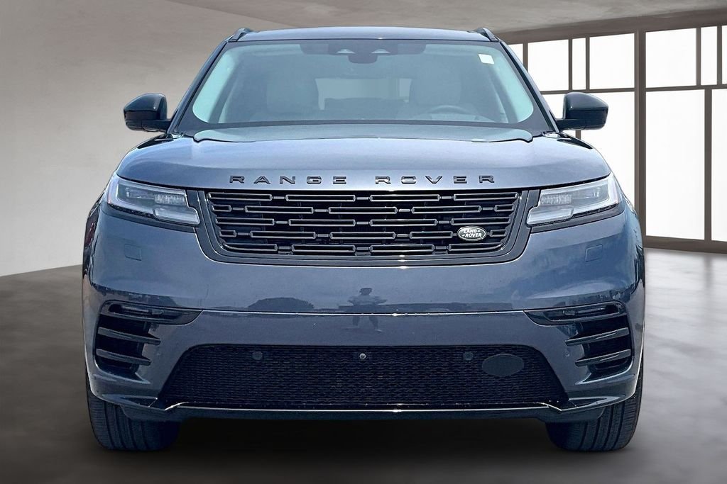 Certified Used 2025 Varesine Blue Metallic Land Rover Dynamic SE image 3