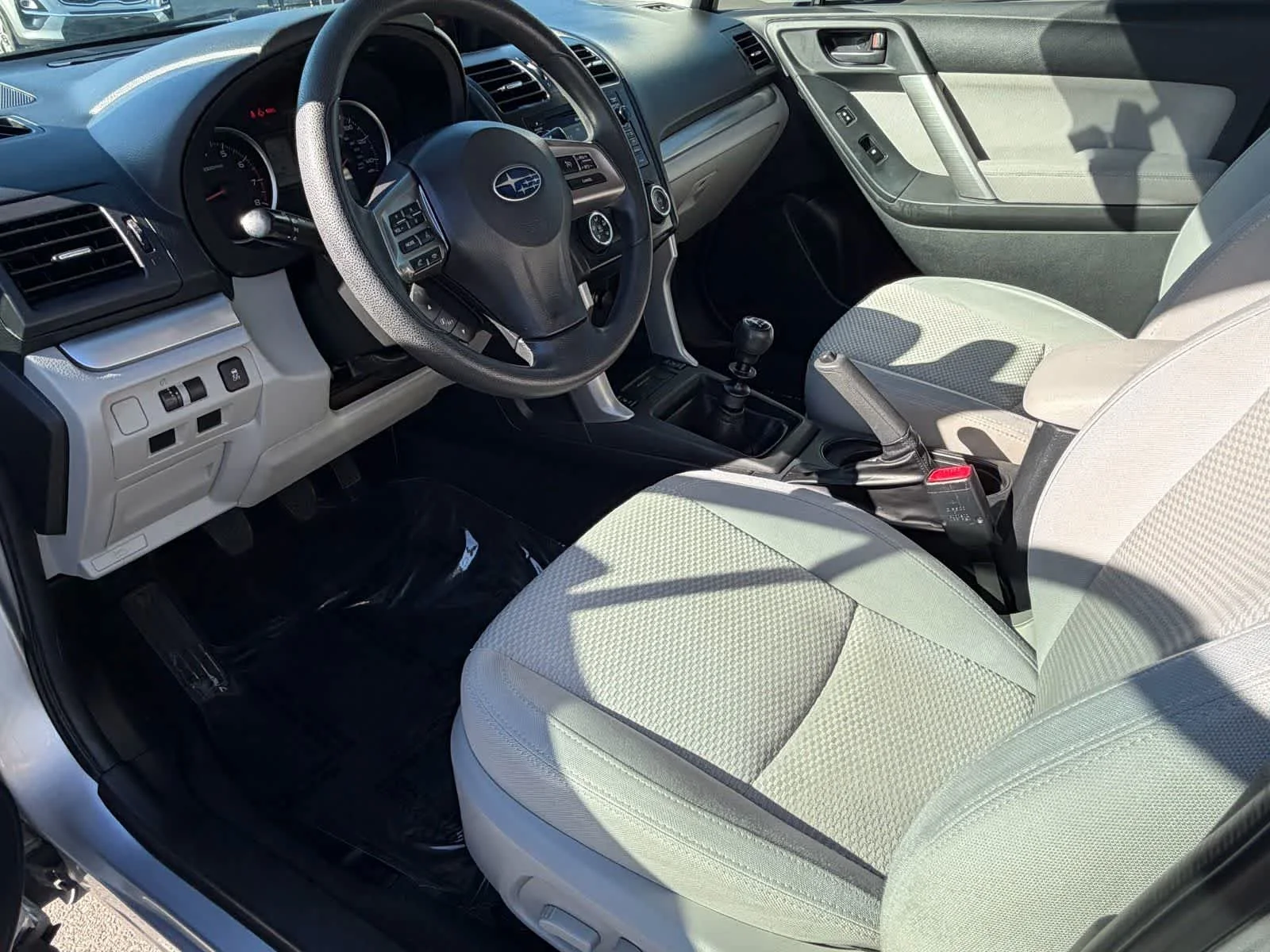 Used 2015 Subaru Forester i Premium with VIN JF2SJADC4FG404369 for sale in Avondale, AZ