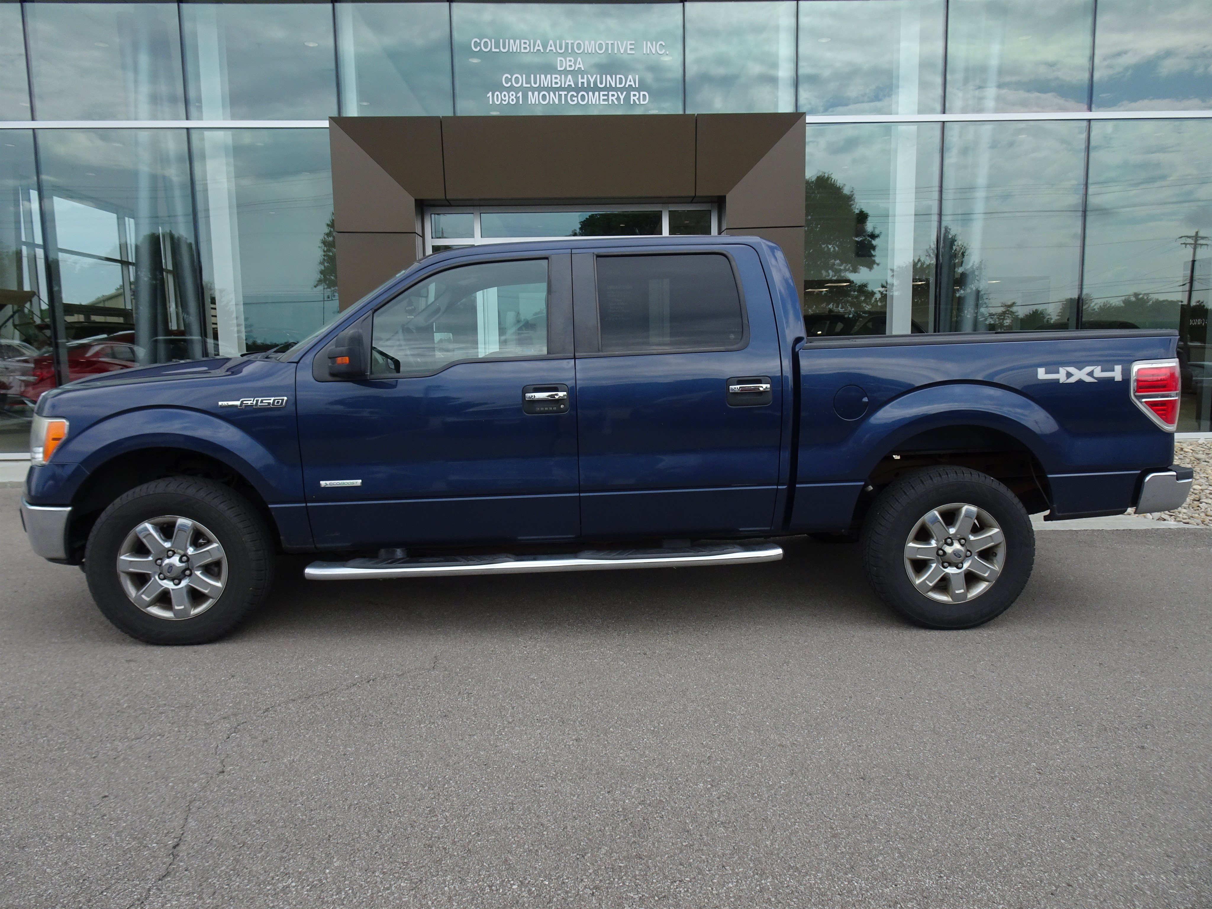 Used 2013 Blue Ford XLT image 2