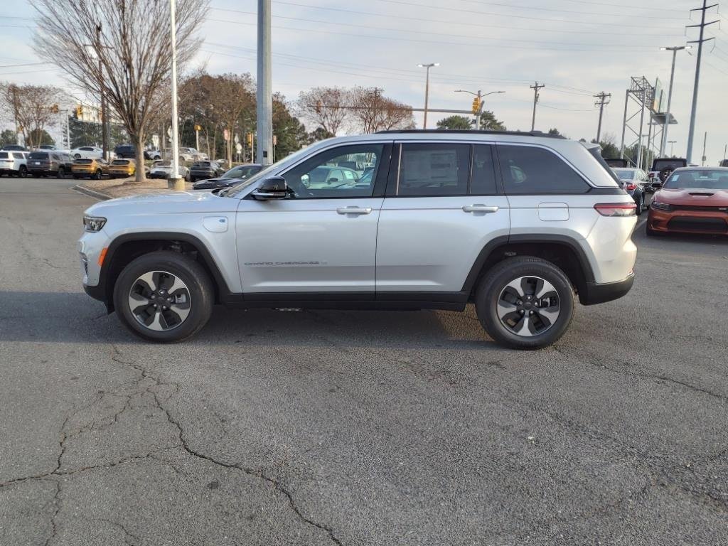 Used 2024 Silver Zynith Jeep  image 20