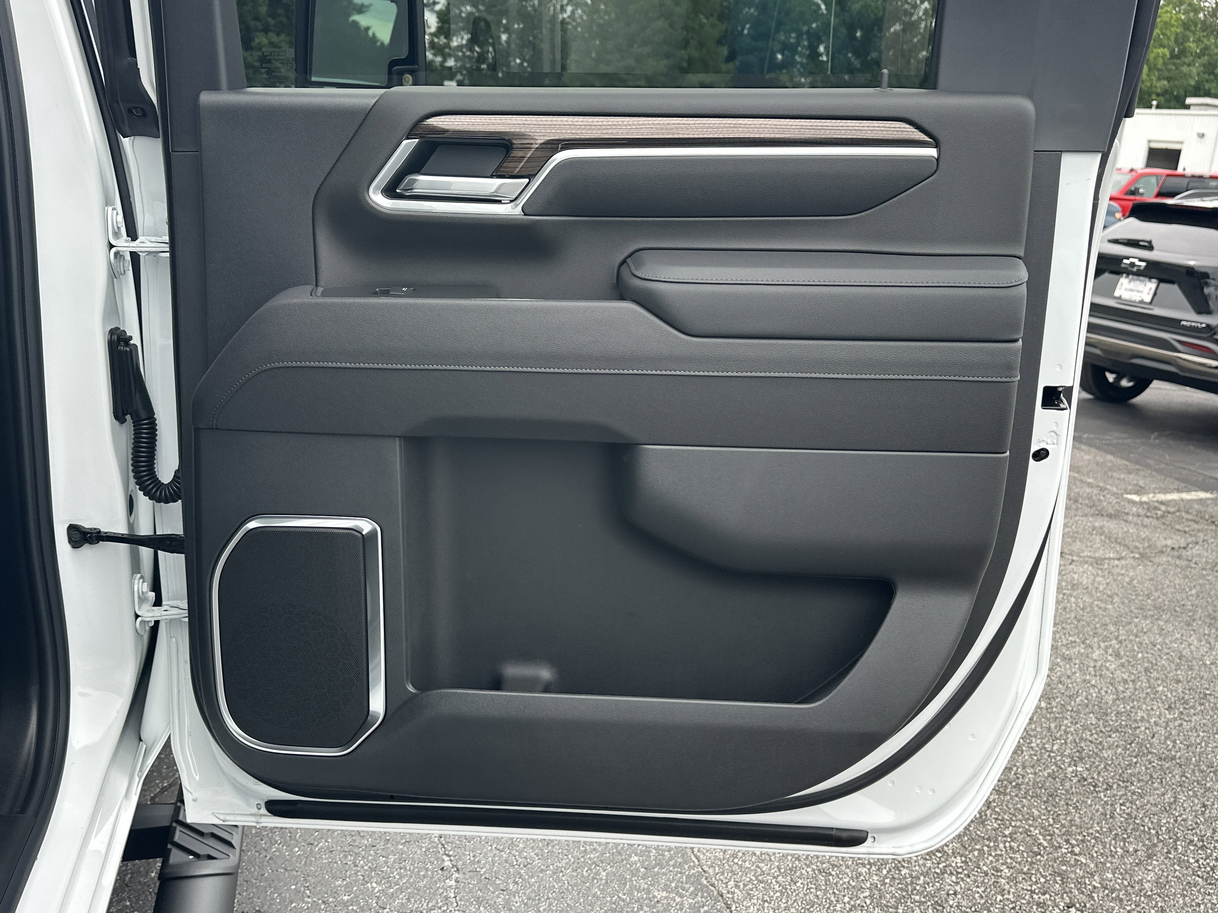 New 2026 Summit White Chevrolet LT image 17