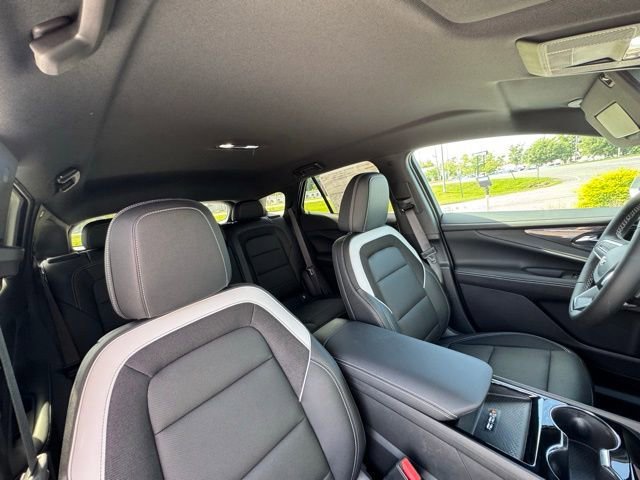 2025 Chevrolet Blazer EV LT - Photo 17