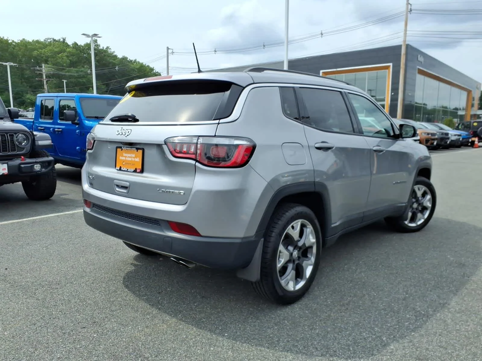 Certified Used 2019 Billet Silver Metallic Clearcoat Jeep Limited image 7
