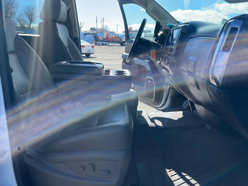 Used 2019 SUMMIT WHITE Chevrolet LTZ image 19