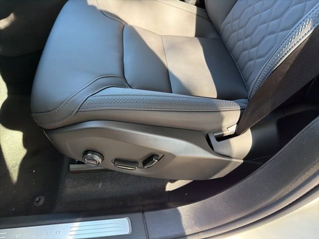 New 2026 Crystal White Volvo Plus image 14