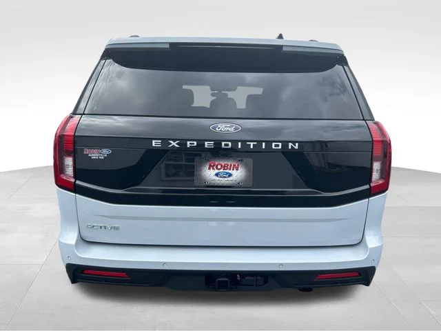 New 2026 Space Silver Metallic Ford Active image 4