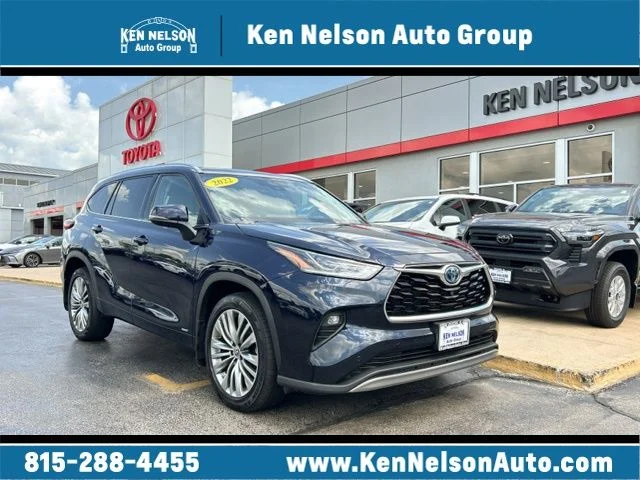 2022 Toyota Highlander Hybrid Platinum