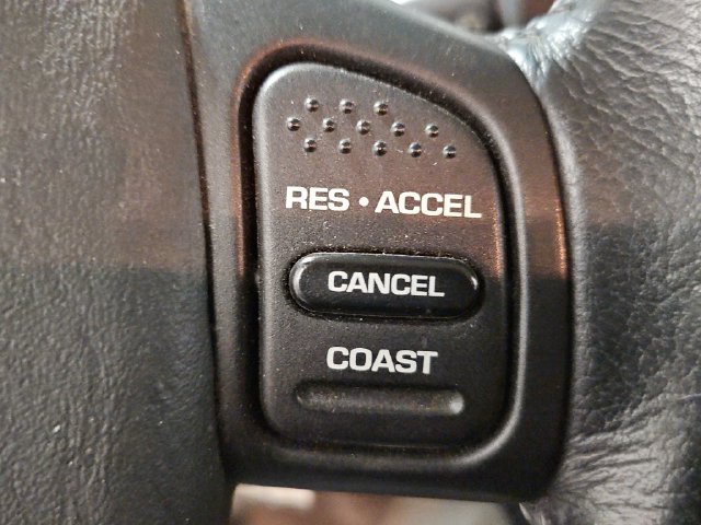 Used 2004 Beige Jeep Sport image 33