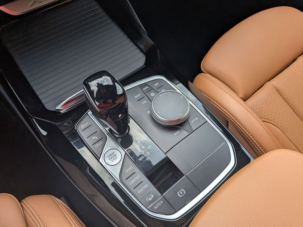 Used 2023  BMW xDrive30i image 12
