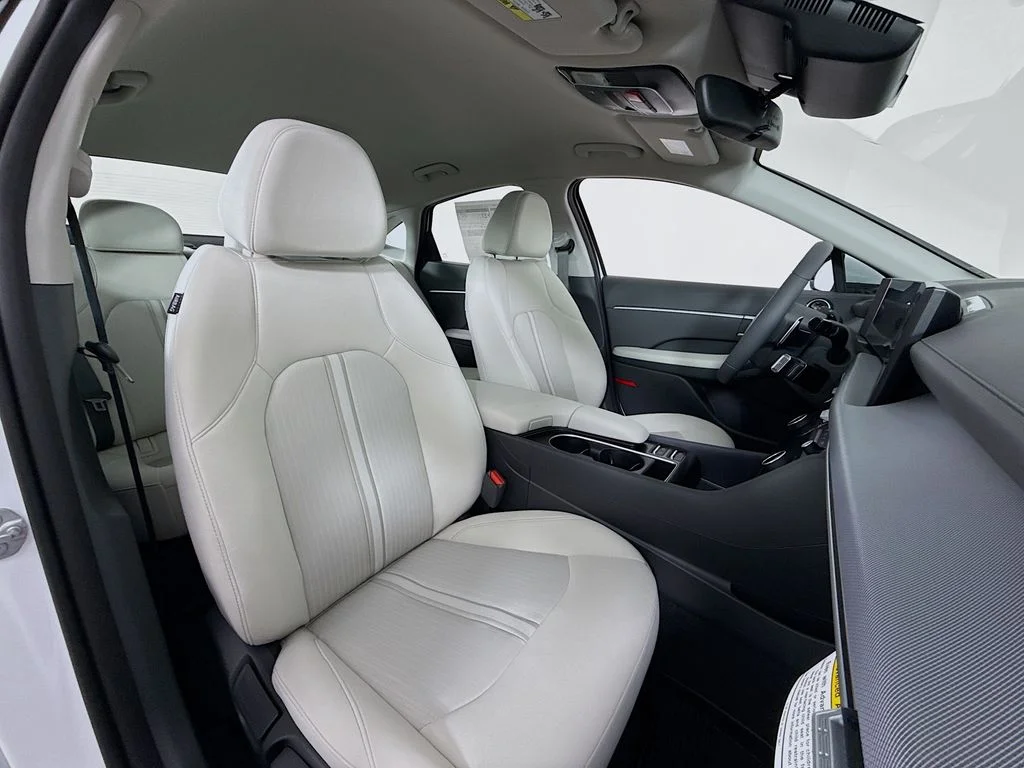 New 2026 Serenity White Hyundai SEL Sport image 26