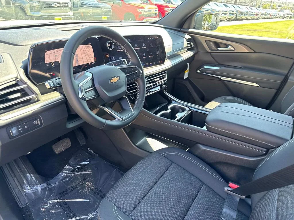 2026 Chevrolet Traverse LT - Photo 16