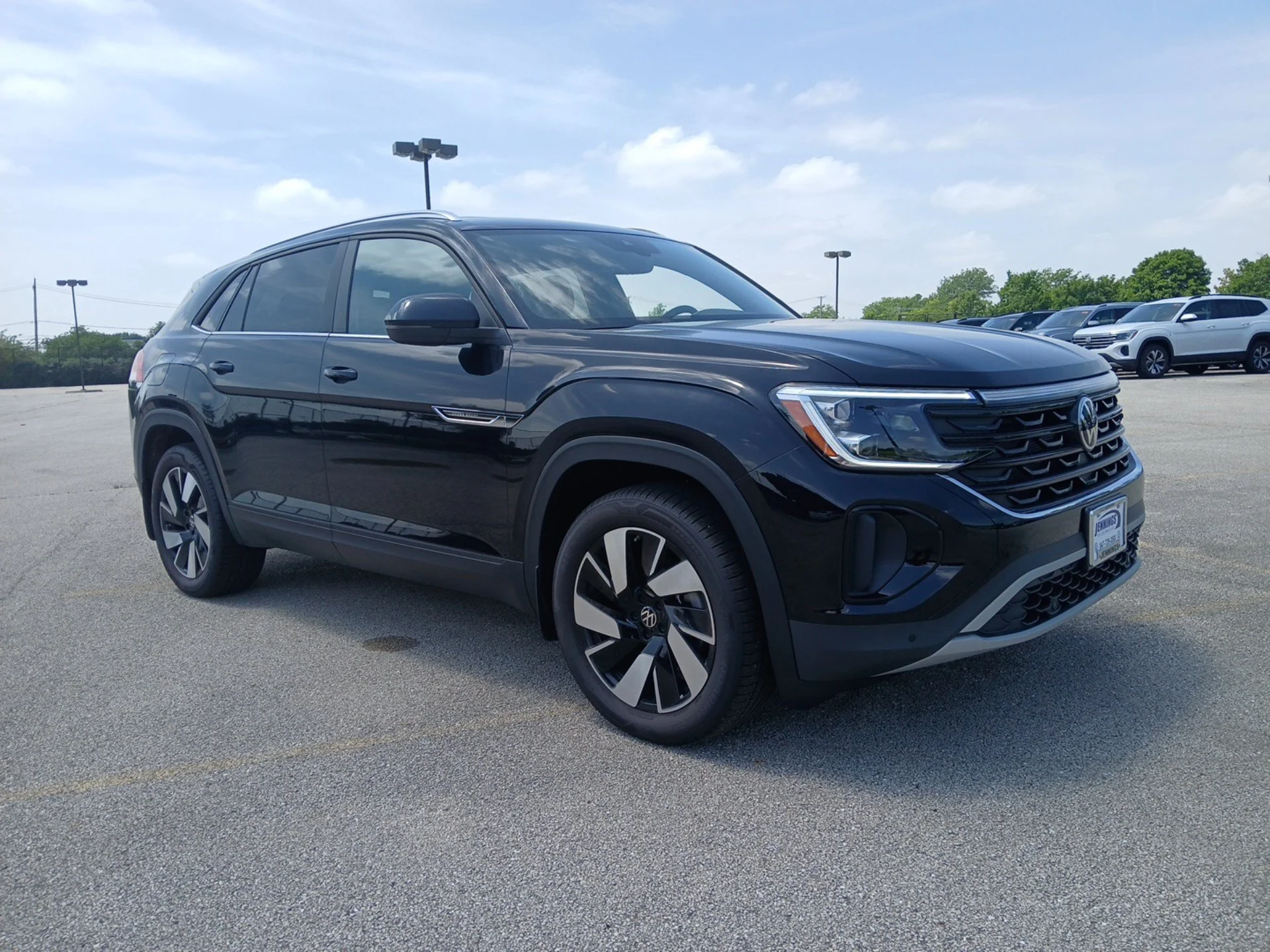 2026 Volkswagen Atlas Cross Sport SE w/Tech - Photo 2