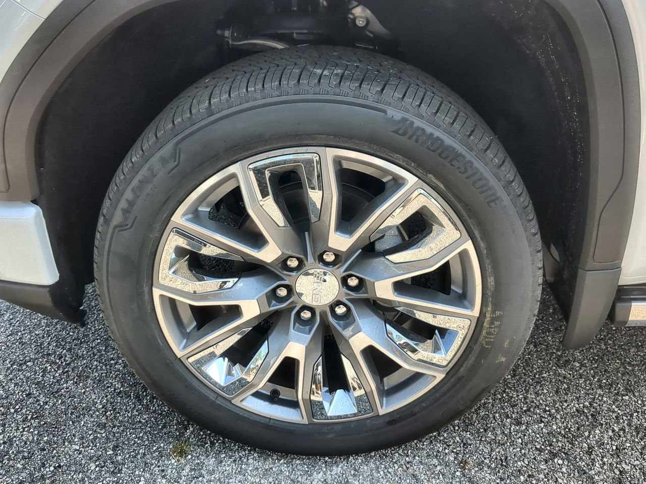 New 2026 Glacier White Tricoat GMC Denali image 34