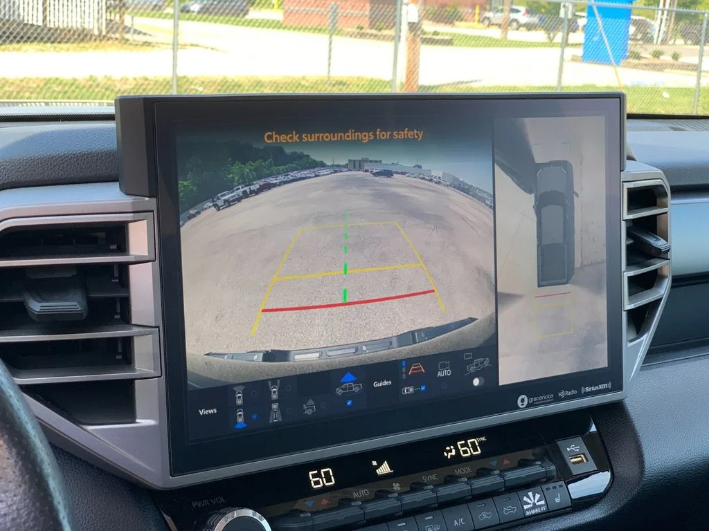 Used 2022  Toyota SR5 image 23