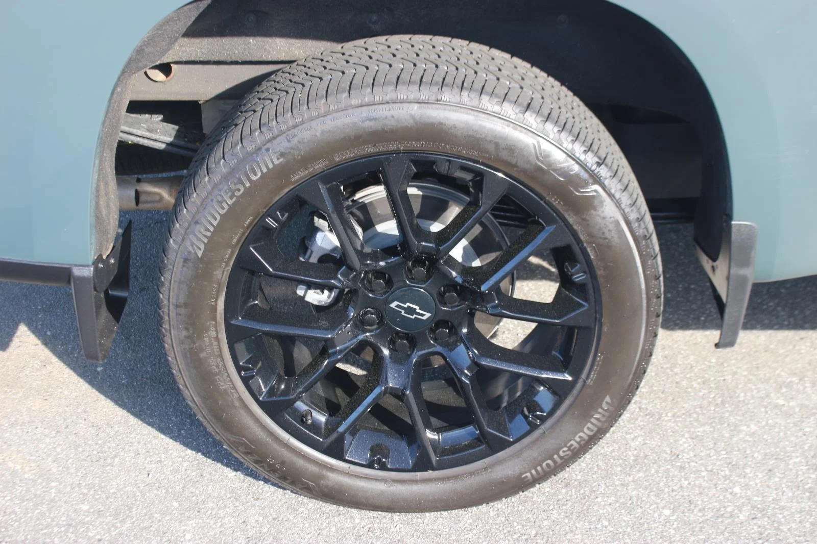 Used 2026 Cypress Gray Chevrolet High Country image 40
