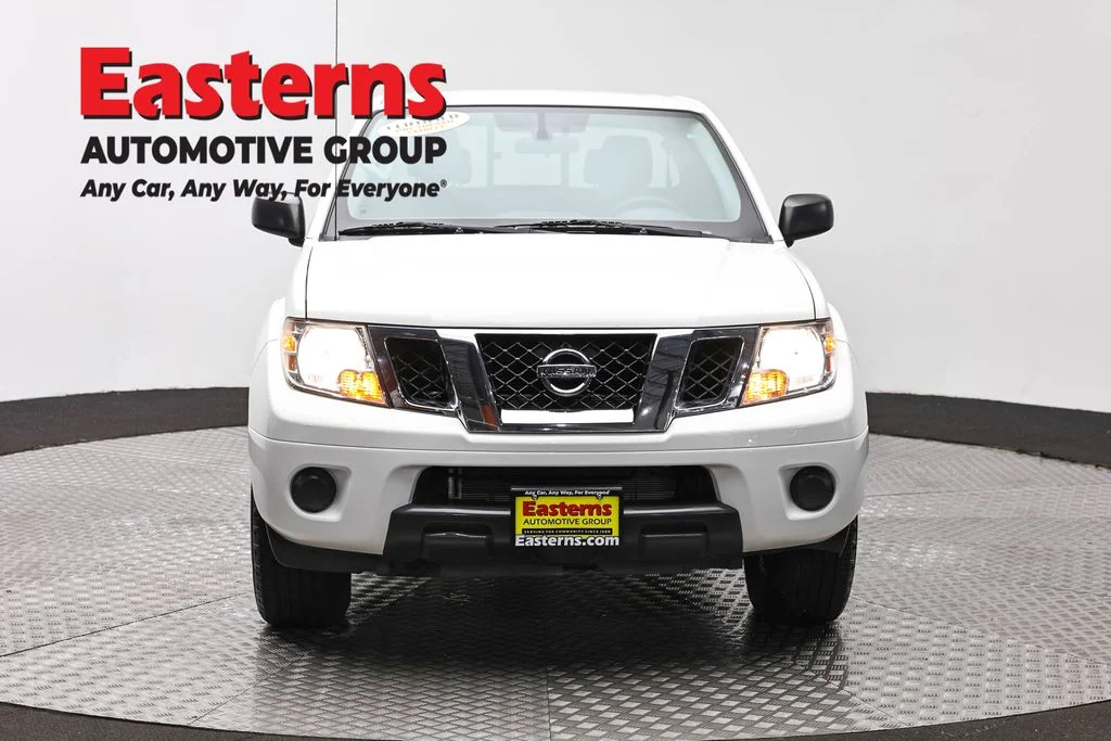 Used 2021 White Nissan SV image 2