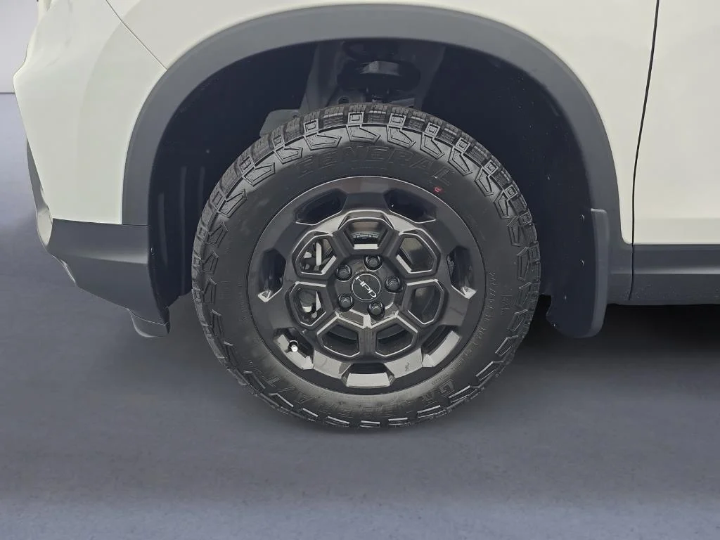 2025 Honda Ridgeline TrailSport - Photo 11