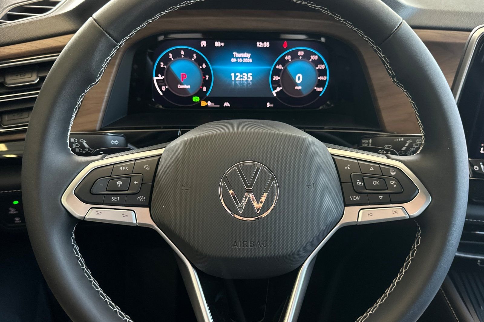 New 2026 Mountain Lake Blue Metallic Volkswagen 2.0T SE w/Technology image 24