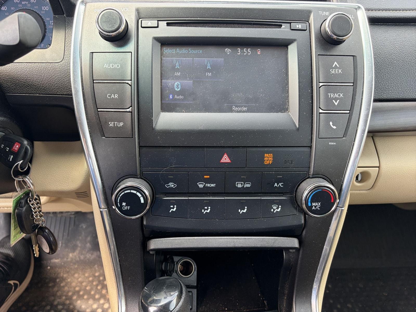Used 2017 Super White Toyota XSE image 10