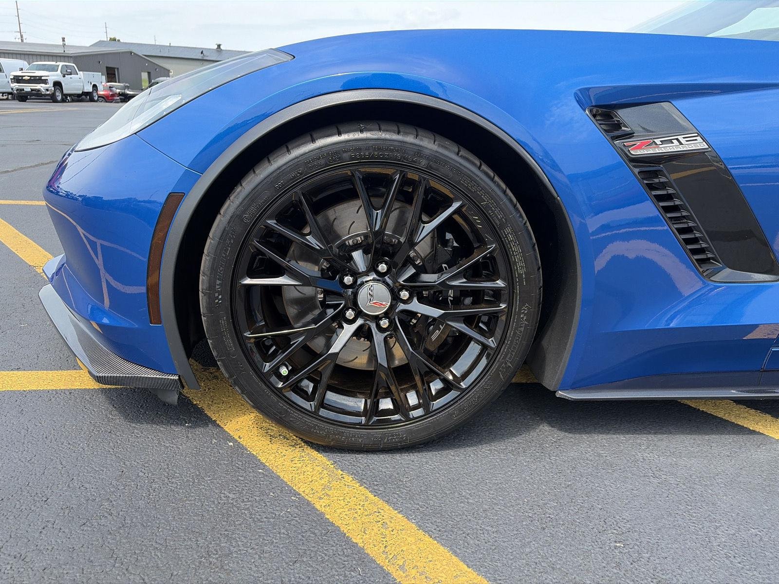 Used 2015 LAGUNA BLUE TINTCOAT Chevrolet Z06 3LZ image 9