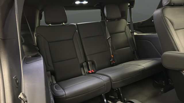 Used 2023 Sterling Metallic GMC Denali image 24